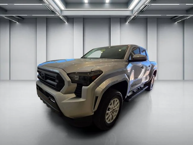 Used 2025 Silver Toyota SR5 image 2