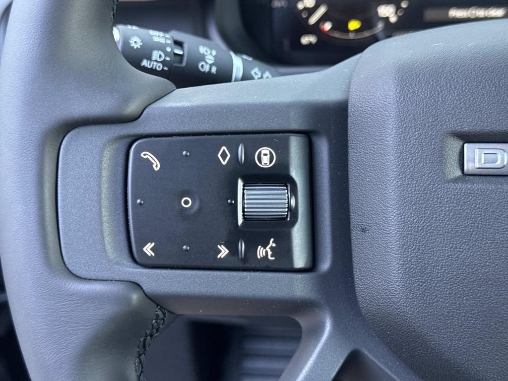 New 2026 Santorini Black Land Rover S image 30