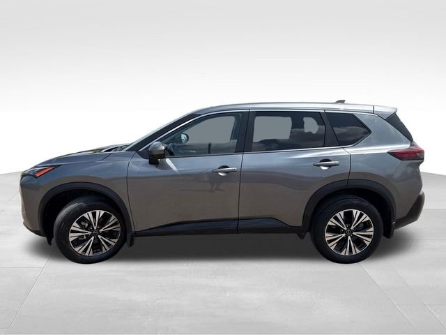 Used 2023 Gray Nissan SV image 5