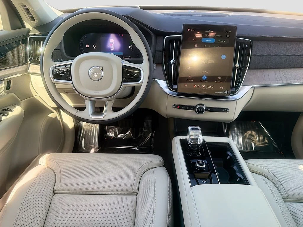 2026 Volvo XC90 Ultra - Photo 24