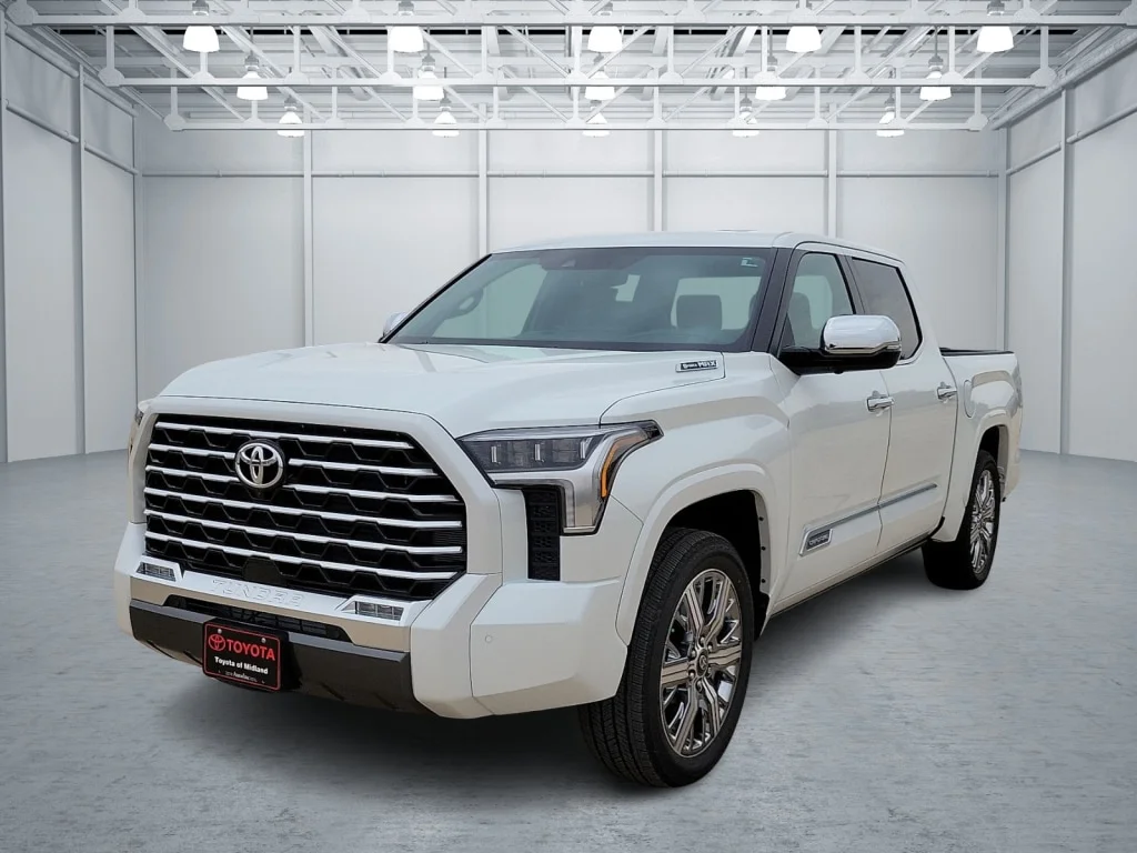 New 2026 Wind Chill Pear Toyota Capstone image 1
