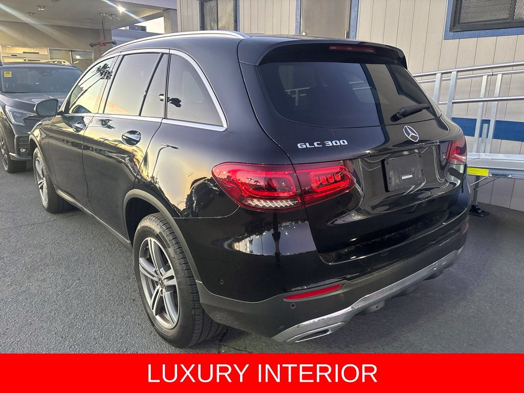 Used 2022 Black Mercedes-Benz GLC 300 image 6