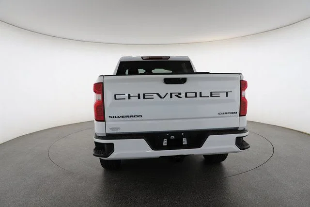 2023 Chevrolet Silverado 1500 Custom - Photo 13
