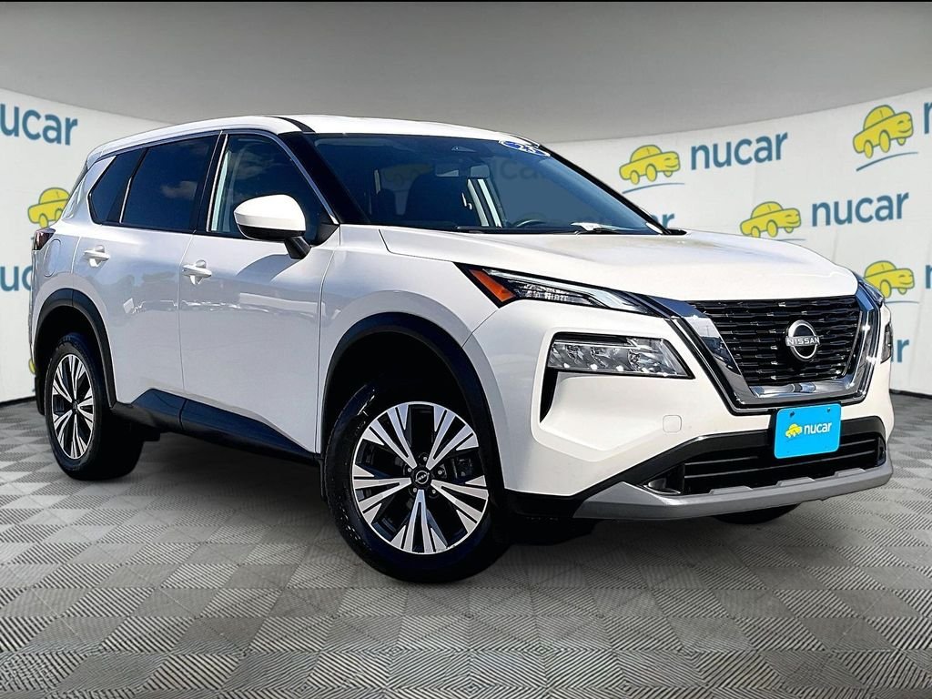 Used 2023 White Nissan SV image 1