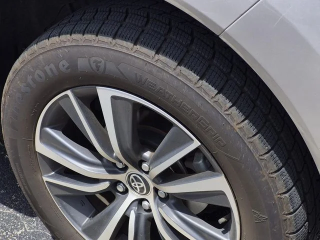 Used 2021 Titanium Glow Toyota LE image 4