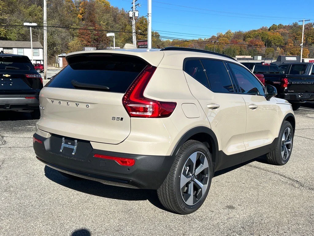 New 2026 Sand Dune Metallic Volvo Core image 3