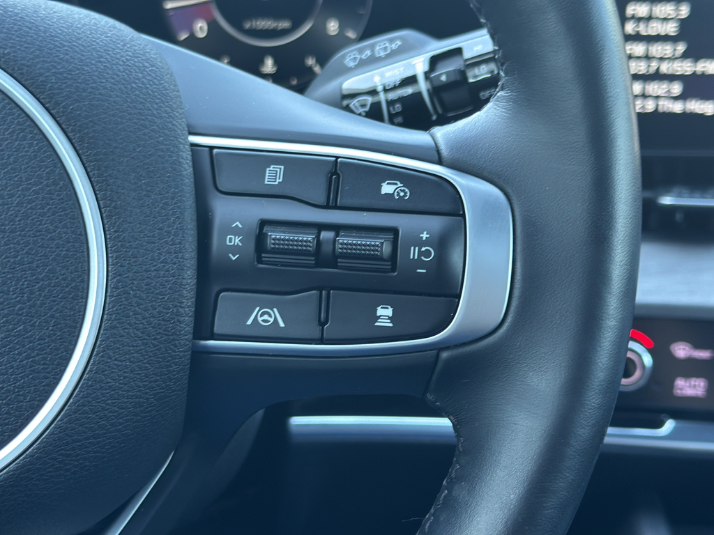 Used 2023 White Kia X-Pro Prestige image 20