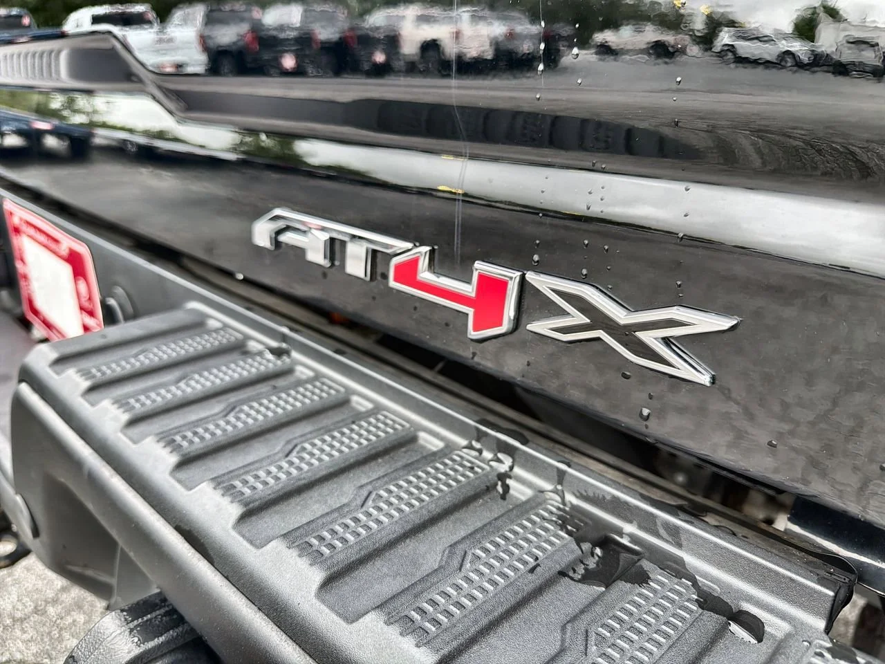 Used 2024 Onyx Black GMC AT4X image 27