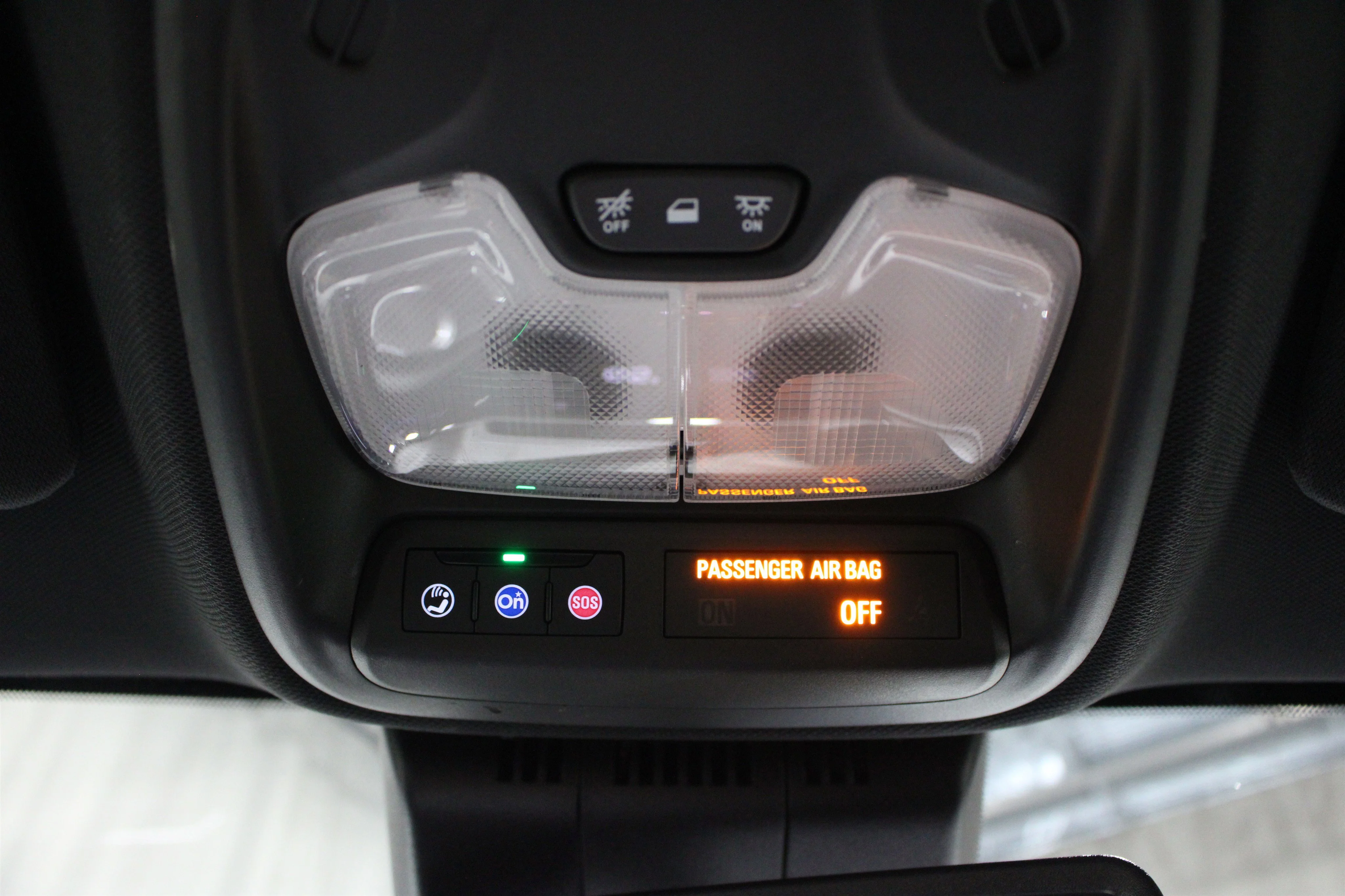 2023 Chevrolet Colorado LT - Photo 20