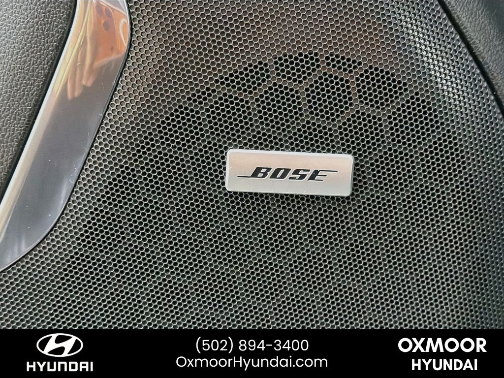 Used 2023 Black Chevrolet Z71 image 18