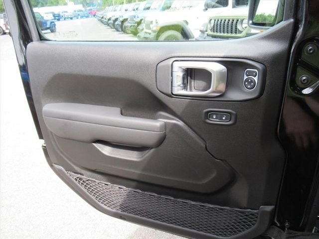 New 2026 Black Clear-Coat Exterior Paint Jeep Sport S image 20