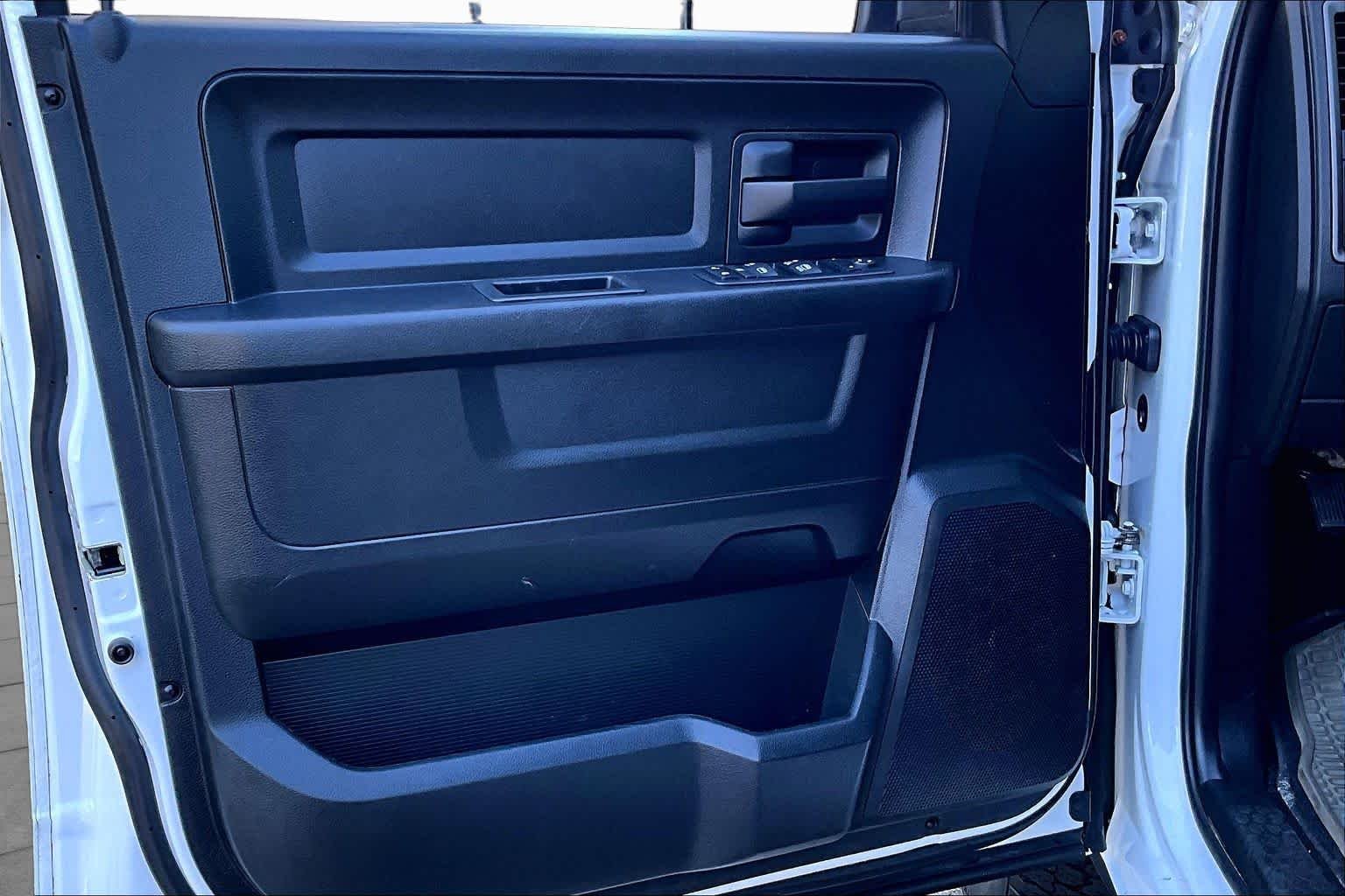 Used 2019 Bright White Clearcoat Ram Express image 22
