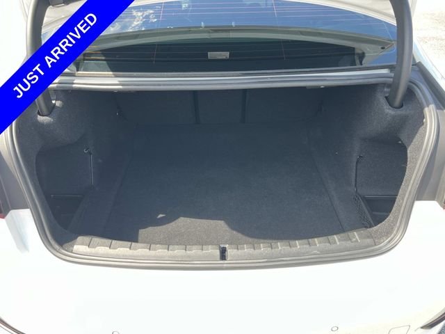 Used 2019 White BMW 330i xDrive image 12