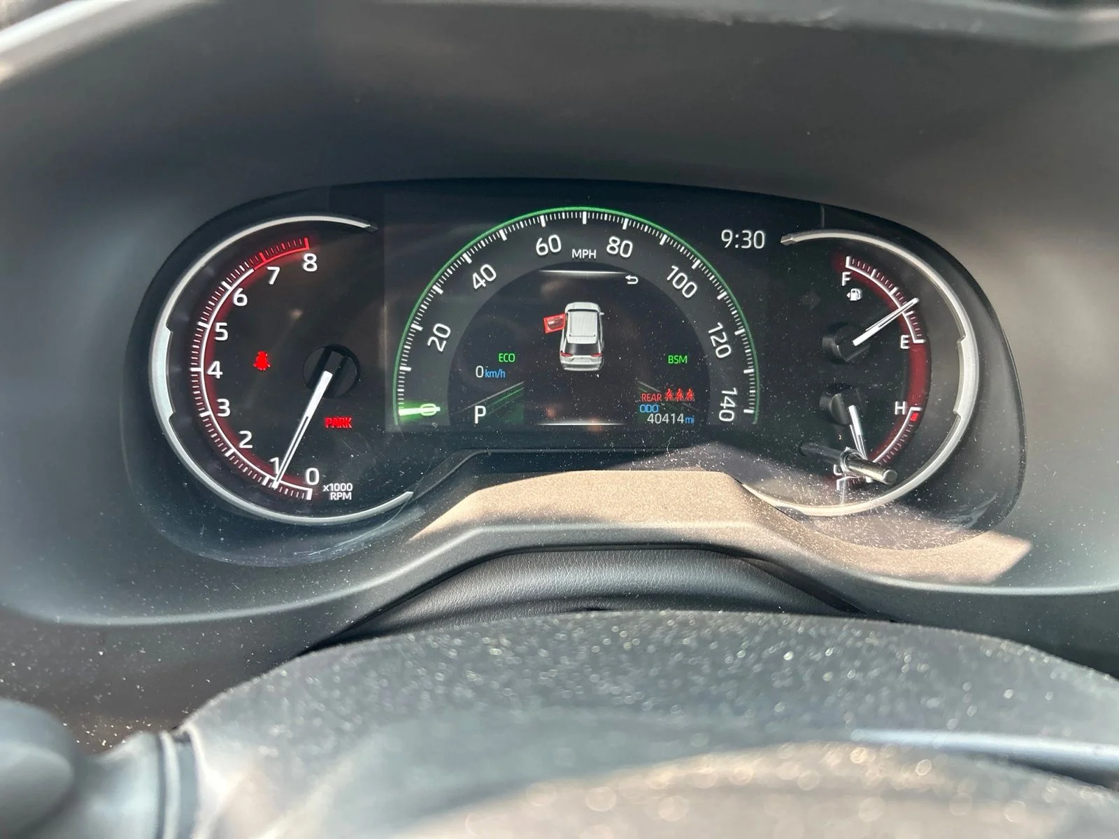 Used 2025 White Toyota XLE image 22