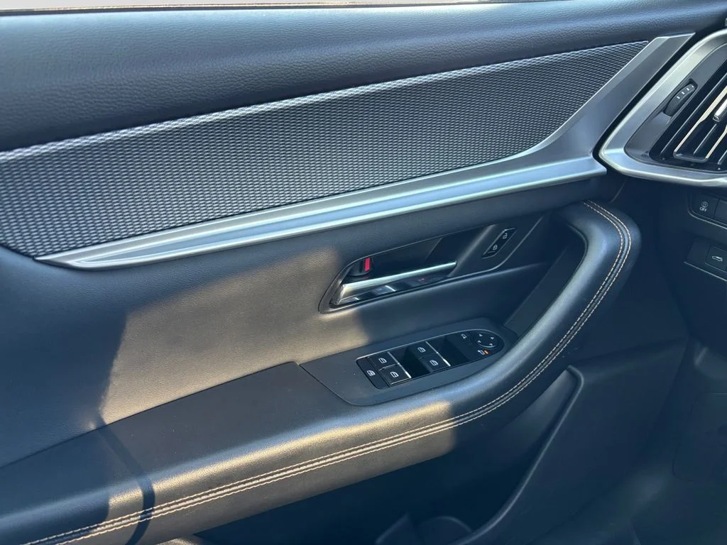 Used 2025 Blue Mazda 3.3 Turbo Preferred image 17