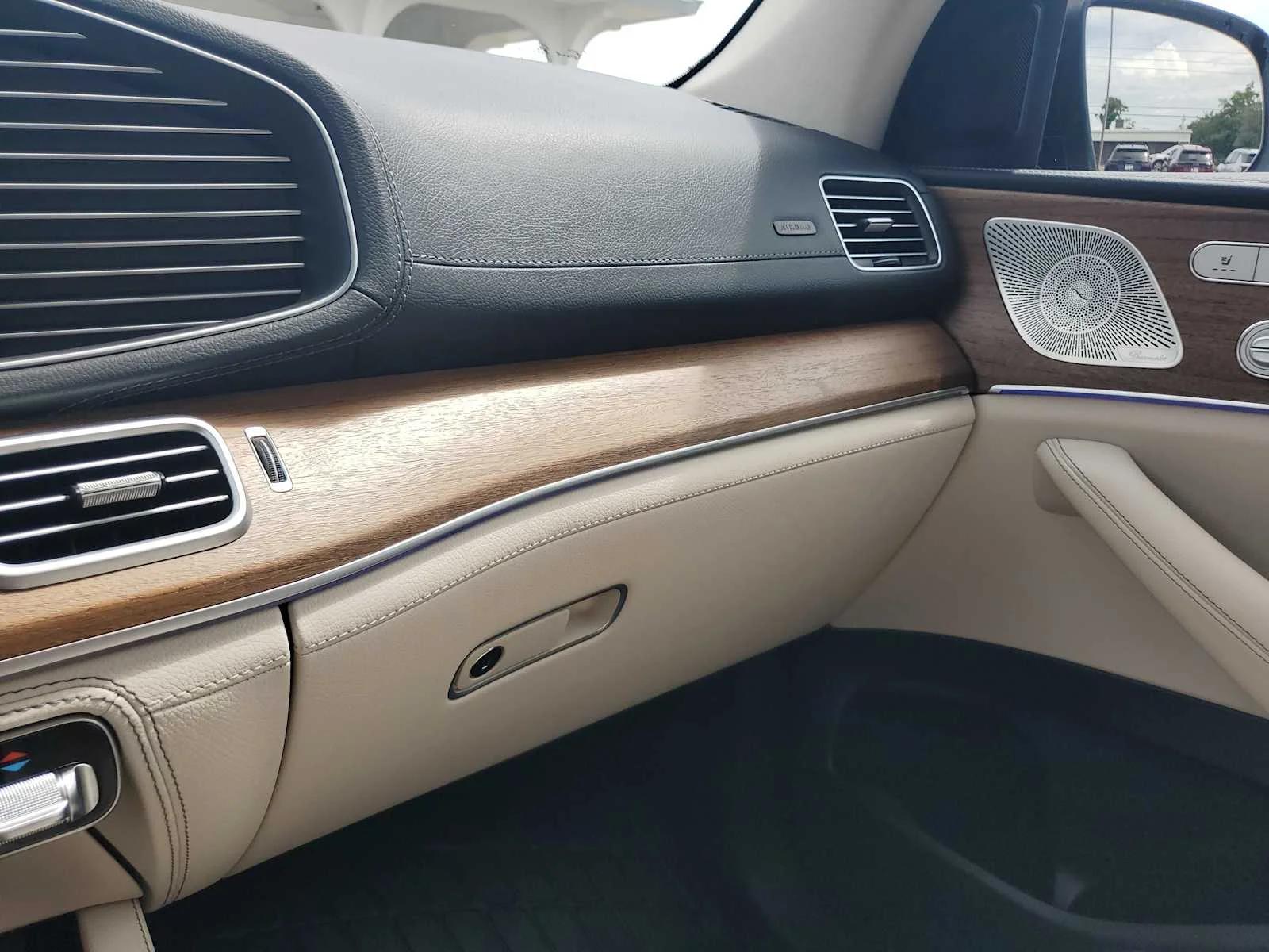 Used 2026  Mercedes-Benz GLE 450 image 25