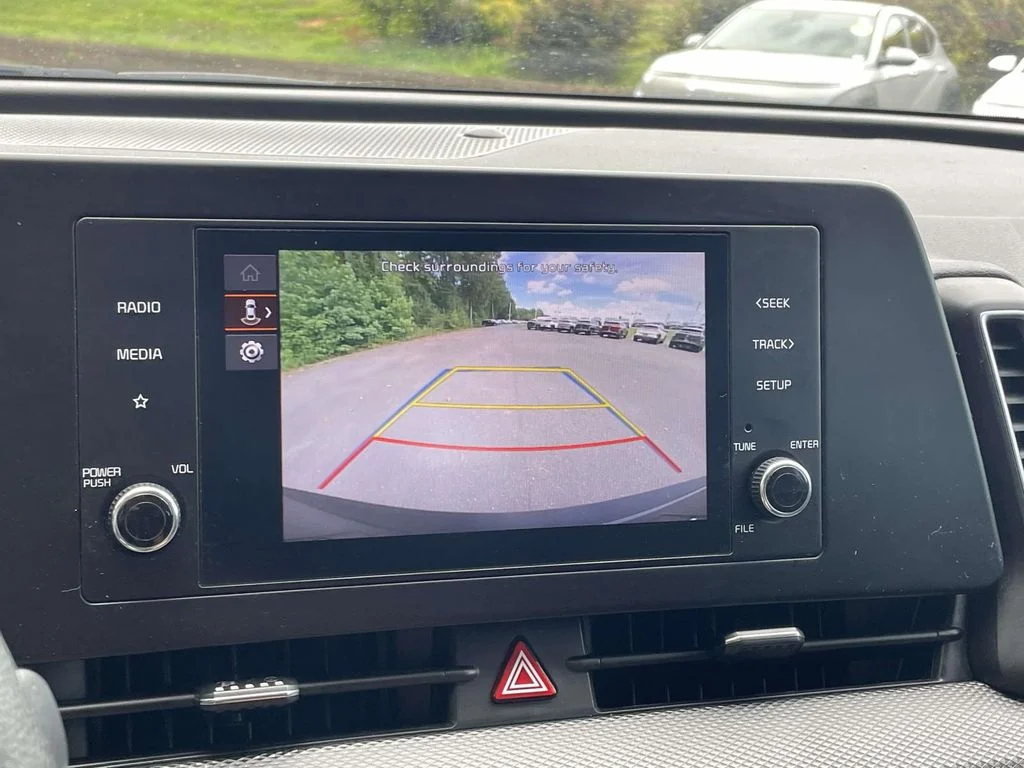 Used 2025 White Kia LX image 24