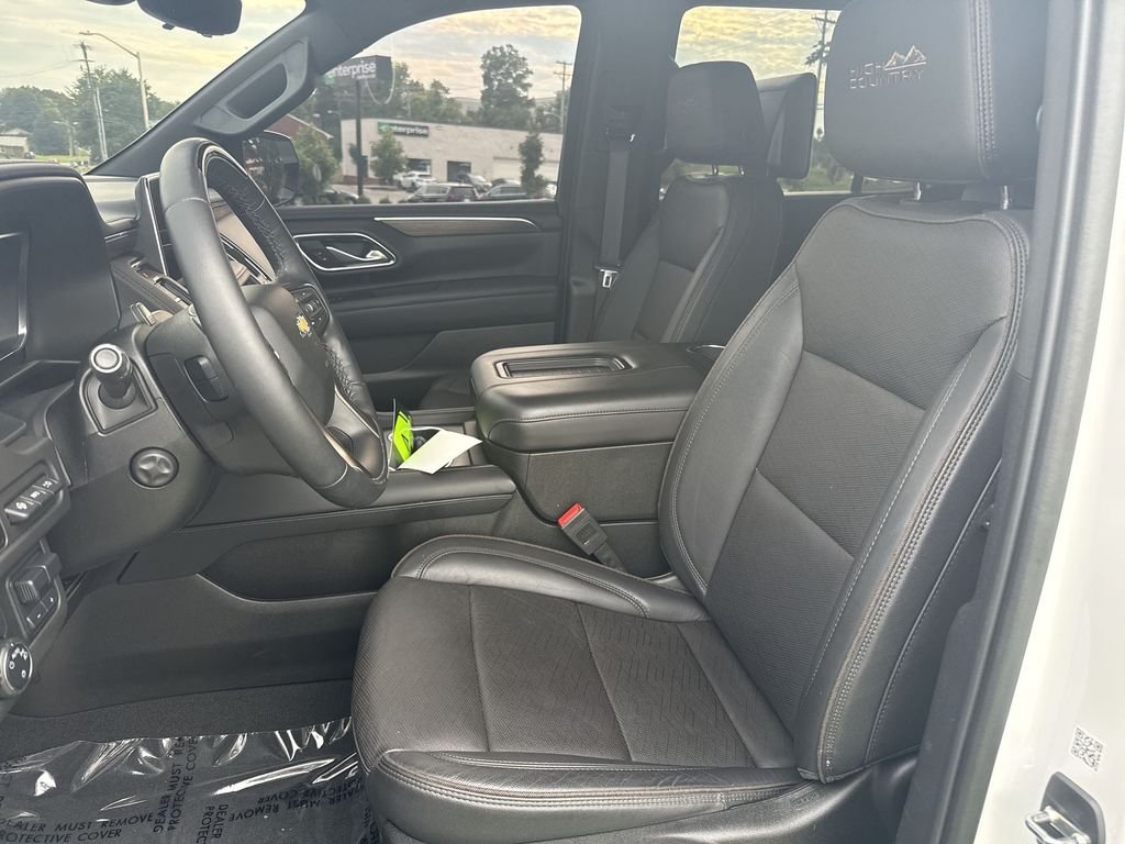 Used 2024 White Chevrolet High Country image 11
