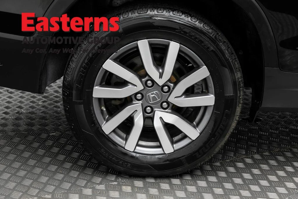 Used 2019 Black Honda EX-L image 30