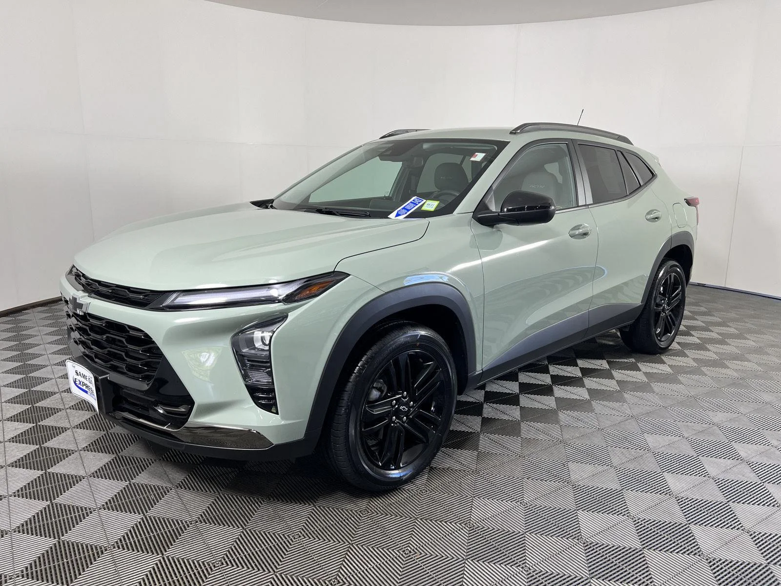 Used 2025 Cacti Green Chevrolet ACTIV image 27