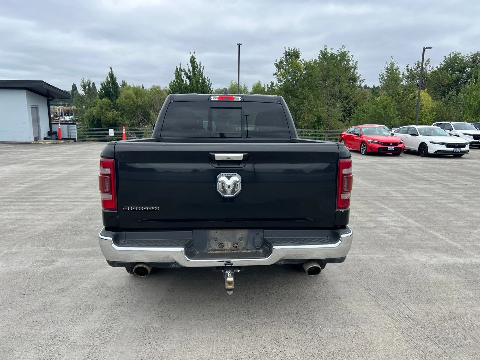 Used 2019 Diamond Black Ram Big Horn/Lone Star image 5