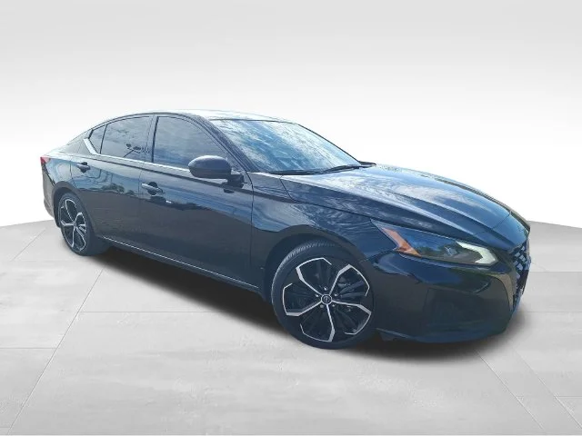 2025 Nissan Altima 2.5 SR
