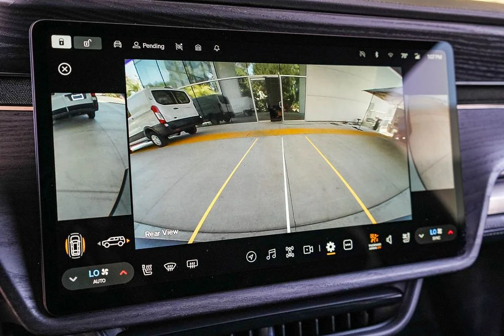 Used 2024  Rivian Adventure Dual Motor Perf Max Pack image 22