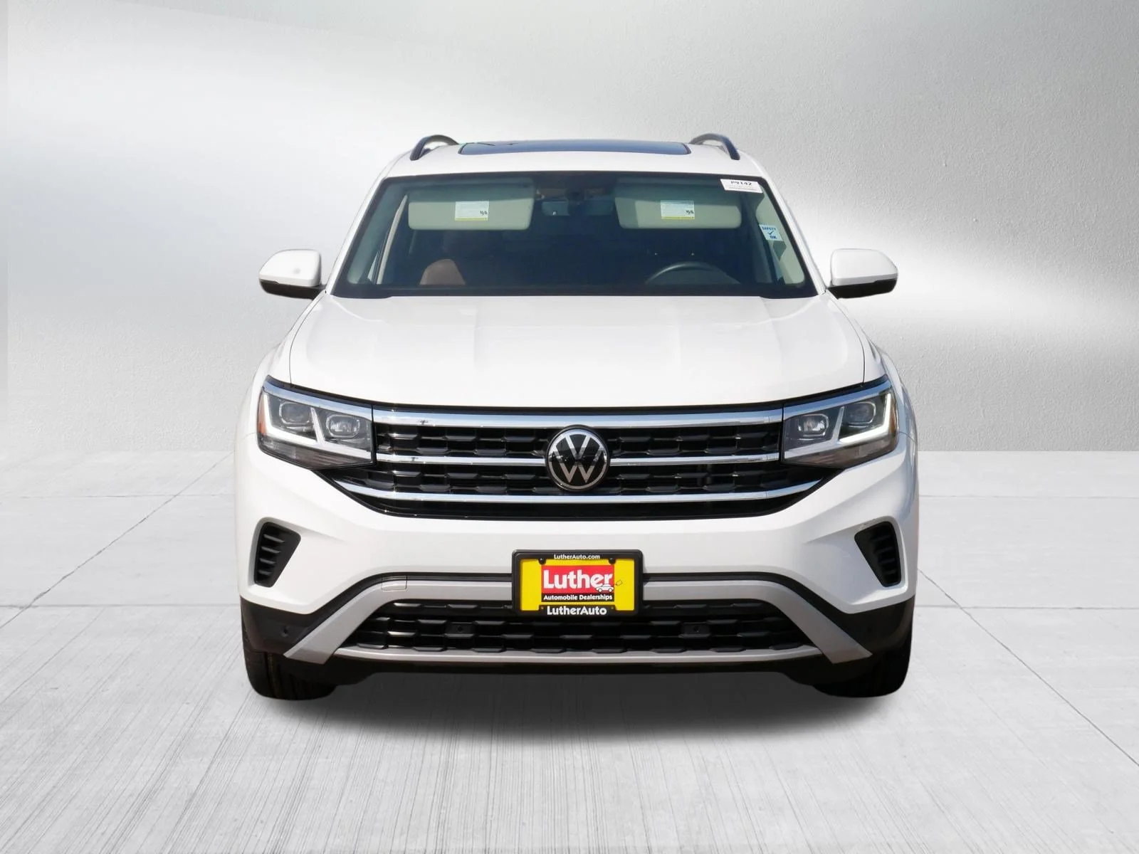 Used 2023 Volkswagen Atlas SE w/Tech with VIN 1V2KR2CA2PC548636 for sale in Brooklyn Center, Minnesota