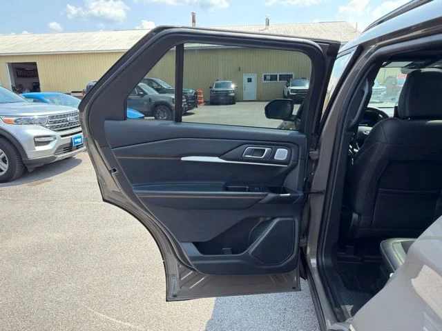 Used 2026 Gray Ford Tremor image 83