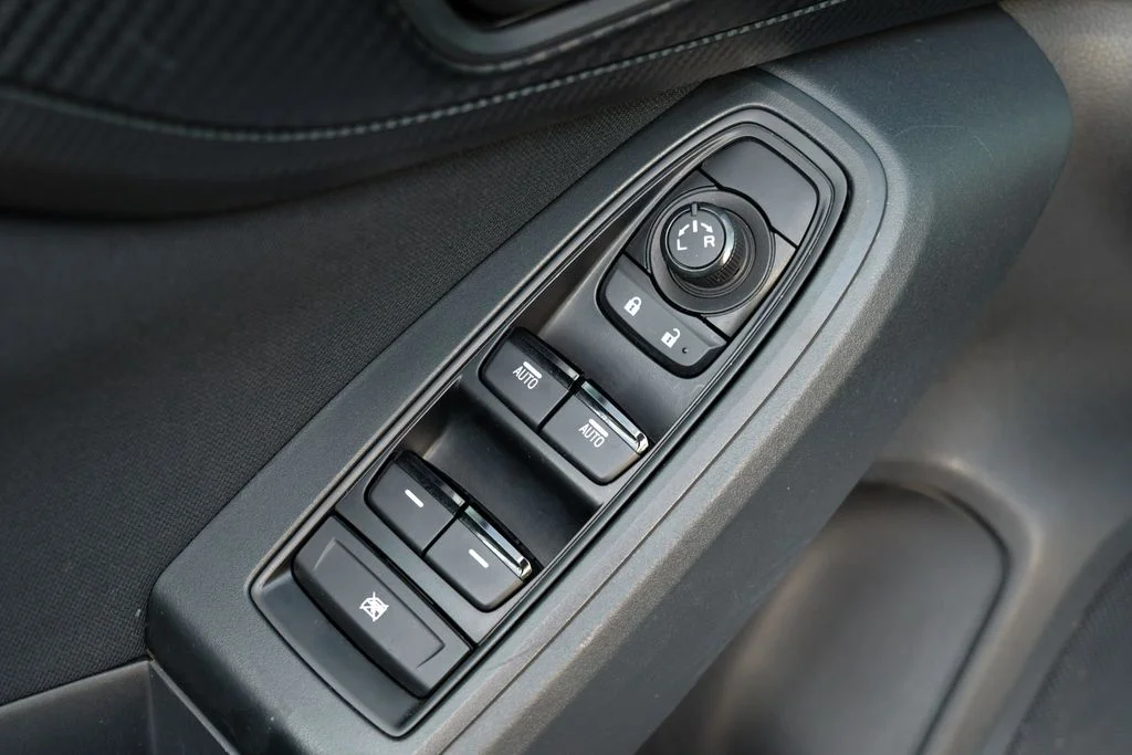 Used 2023 Ice Silver Metallic Subaru Base image 19