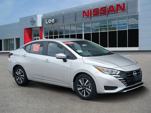 2025 Nissan Versa 1.6 SV CVT's photo