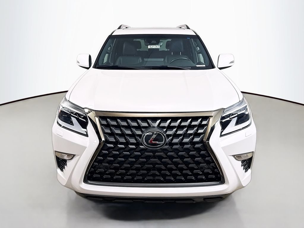 Used 2022 Starfire Pearl Lexus Base image 2