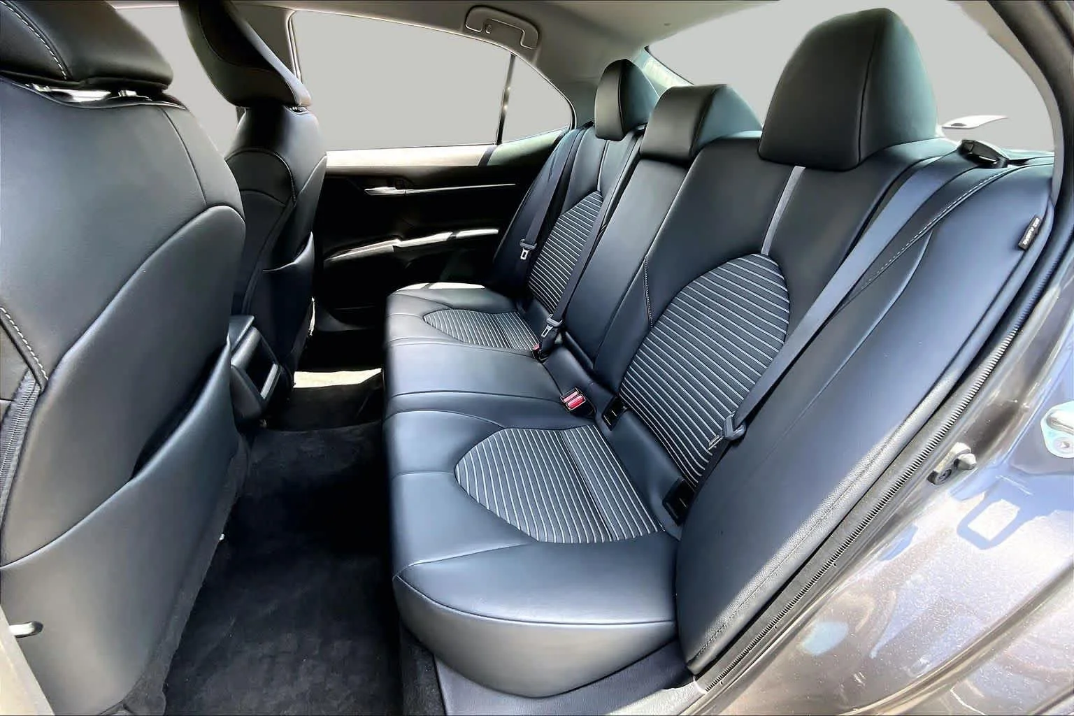 Used 2023 Predawn Gray Mica Toyota SE image 19