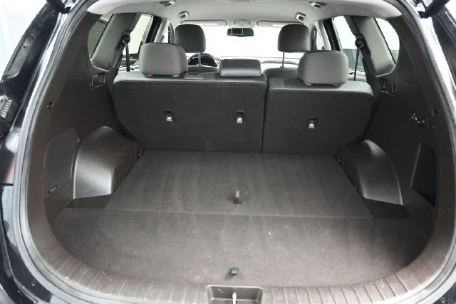 Used 2020 Black Hyundai SEL image 12