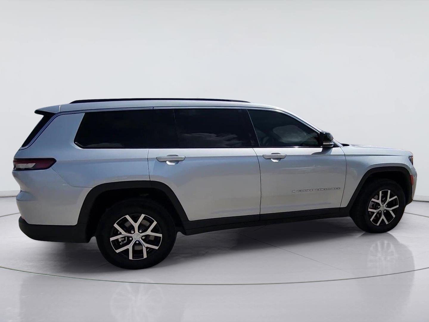 2025 Jeep Grand Cherokee L photo 9 of 34