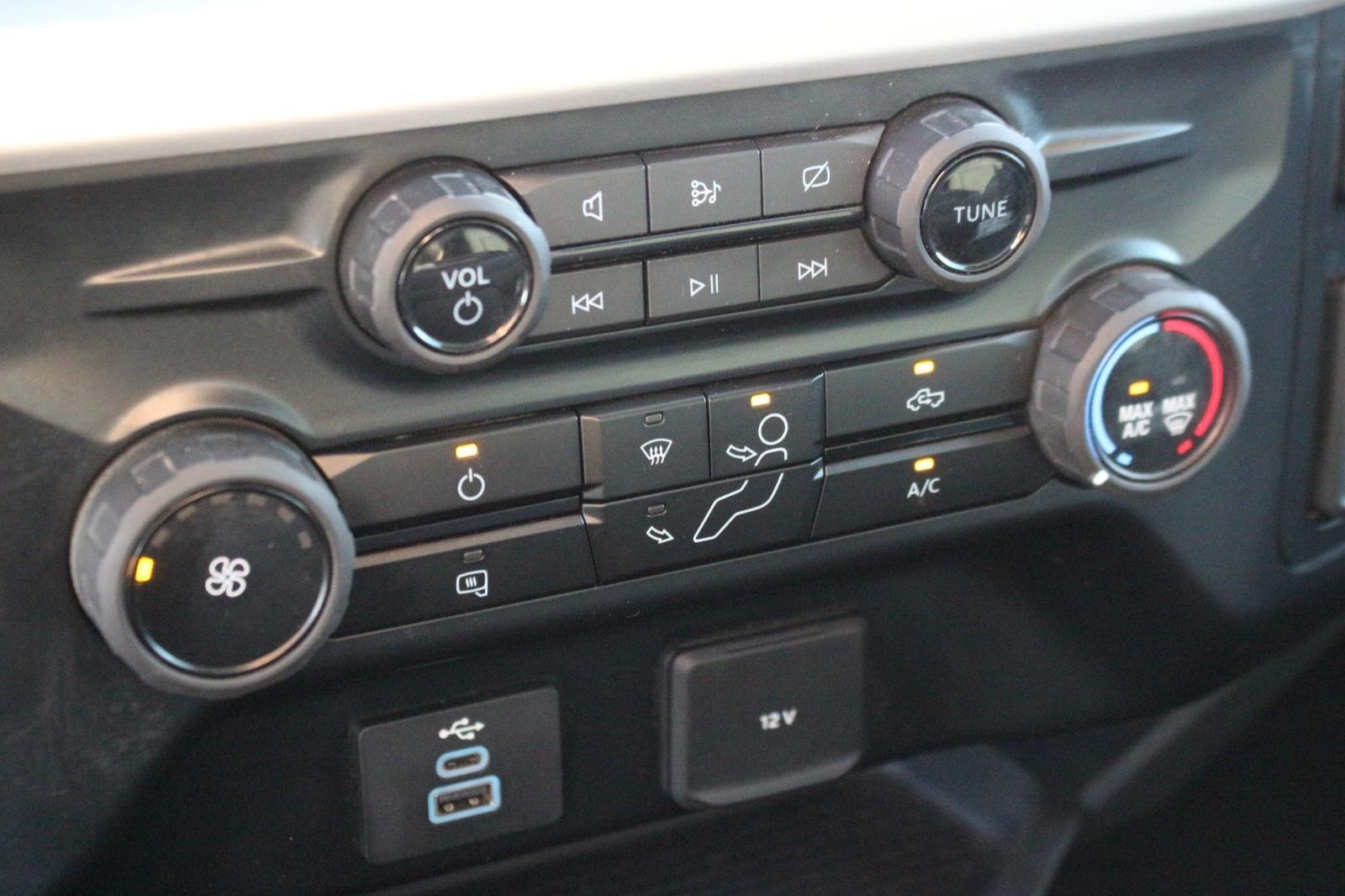 Used 2023 Oxford White Ford XL image 29
