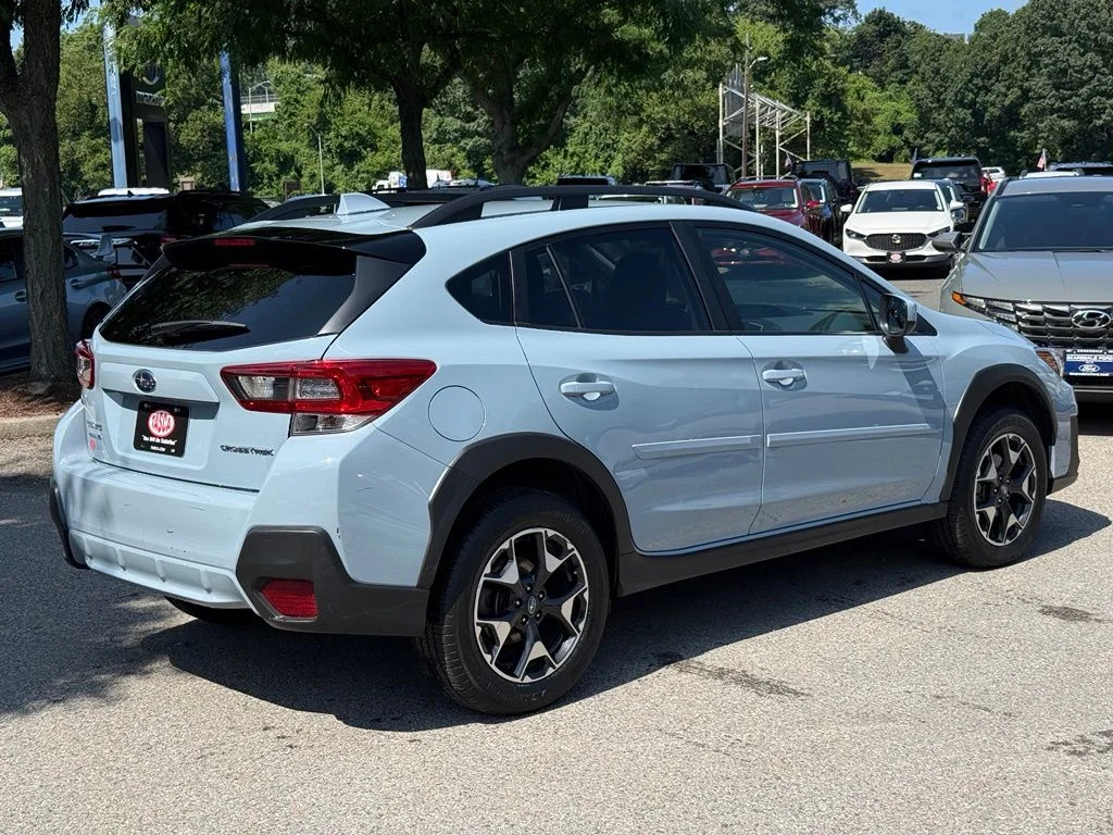 Used 2020 Gray Subaru Premium image 10