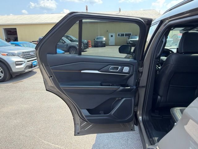 Used 2026 Gray Ford Tremor image 43