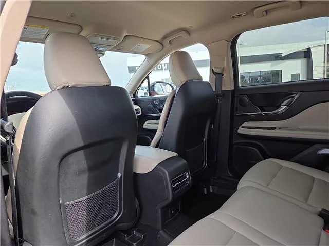 Used 2025 Red Carpet Metallic Tinted Clearcoat Lincoln Premiere Front-Wheel Drive image 11