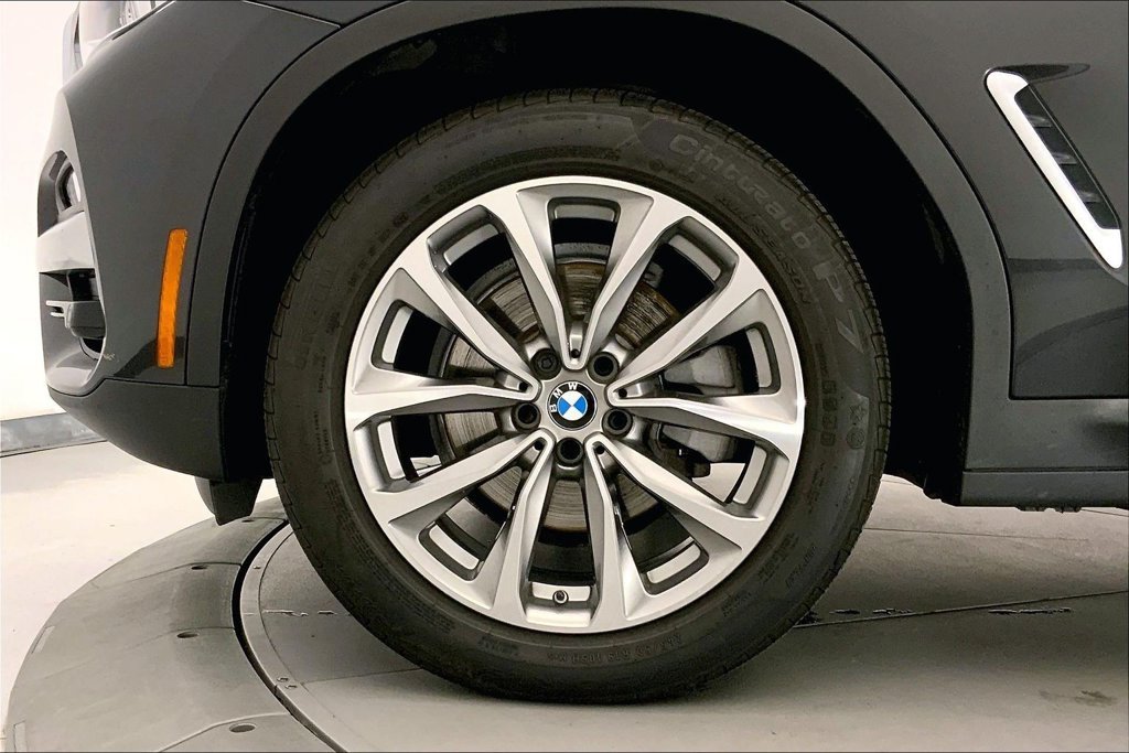 Used 2019 Dark Graphite Metallic BMW  image 8