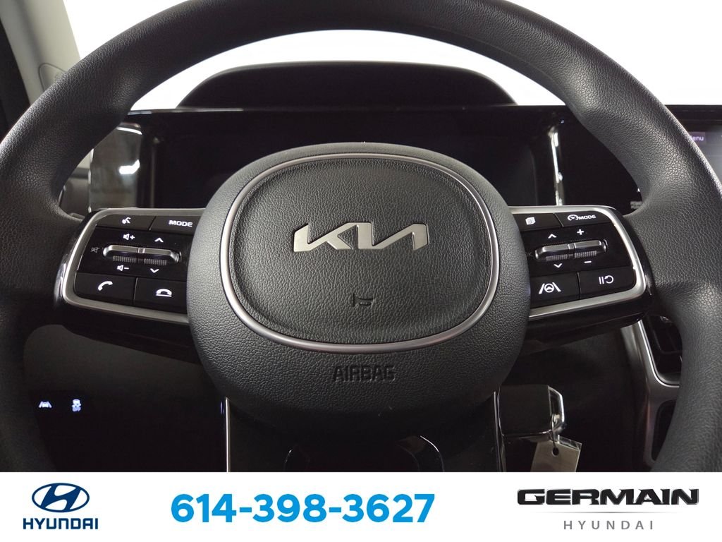 Used 2023 Red Kia LX image 23