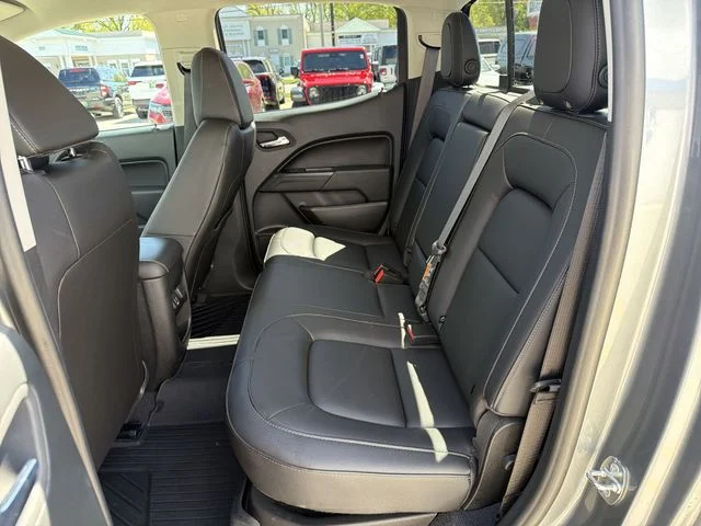 Used 2022 Gray Chevrolet ZR2 image 23