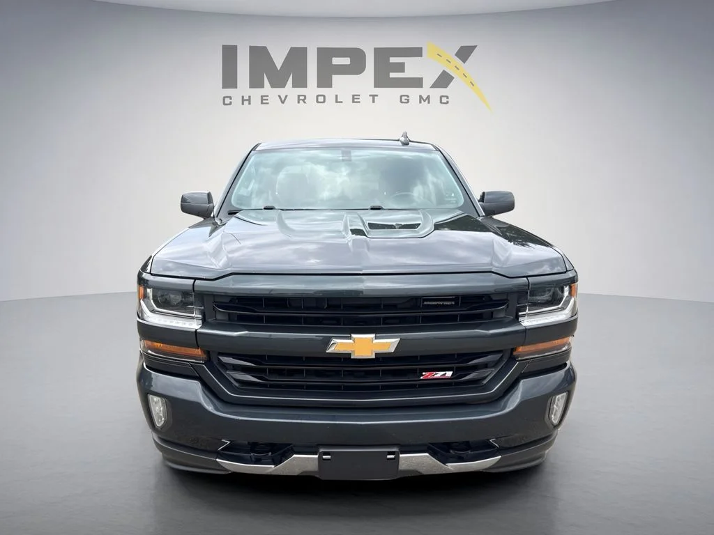 Used 2017 Gray Chevrolet LT image 8