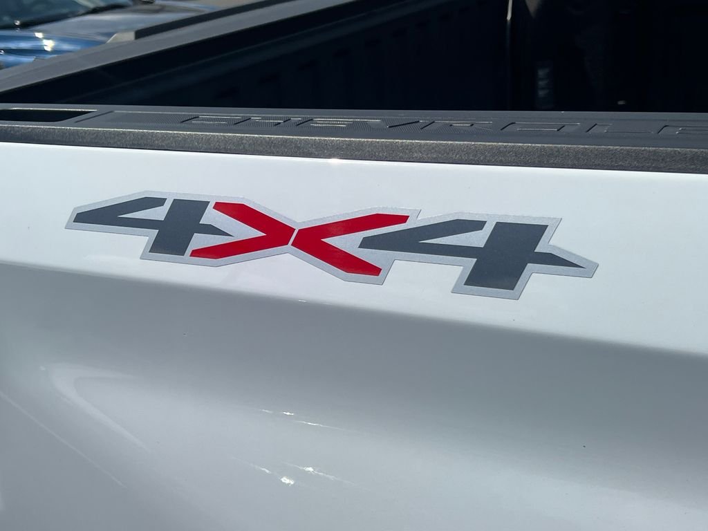 Used 2024 White Chevrolet RST image 19