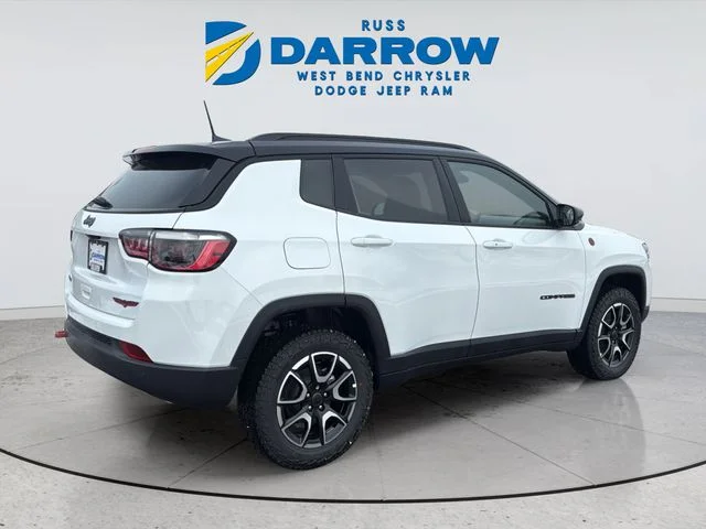 New 2026 White Jeep Trailhawk image 5