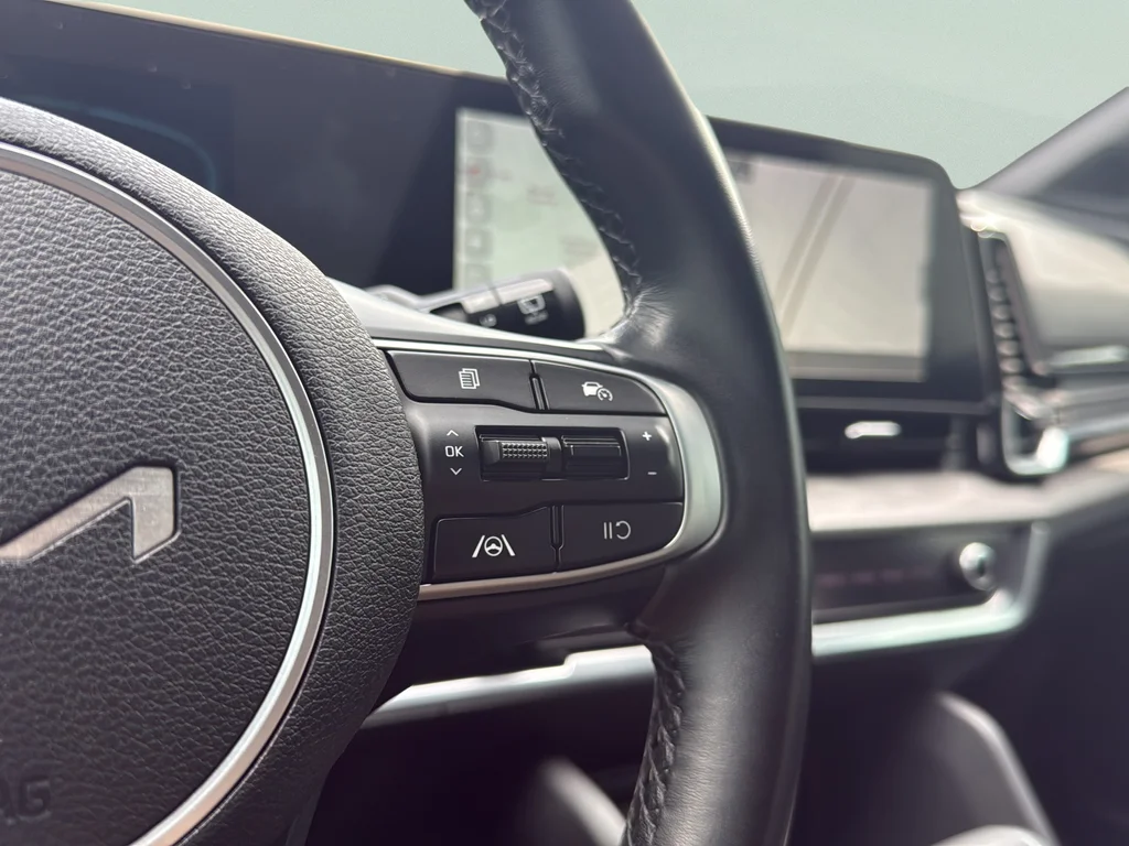 Certified Used 2023 Ebony Black Kia X-Line image 17