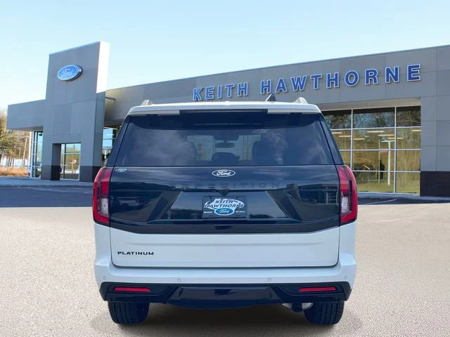 New 2027 Star White Metallic Tri-Coat Ford Platinum image 5