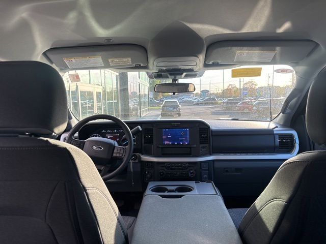 Used 2025 Gray Metallic Ford XLT image 13