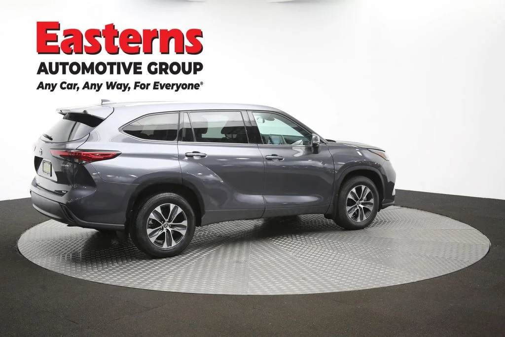Used 2022 Gray Toyota XLE image 44
