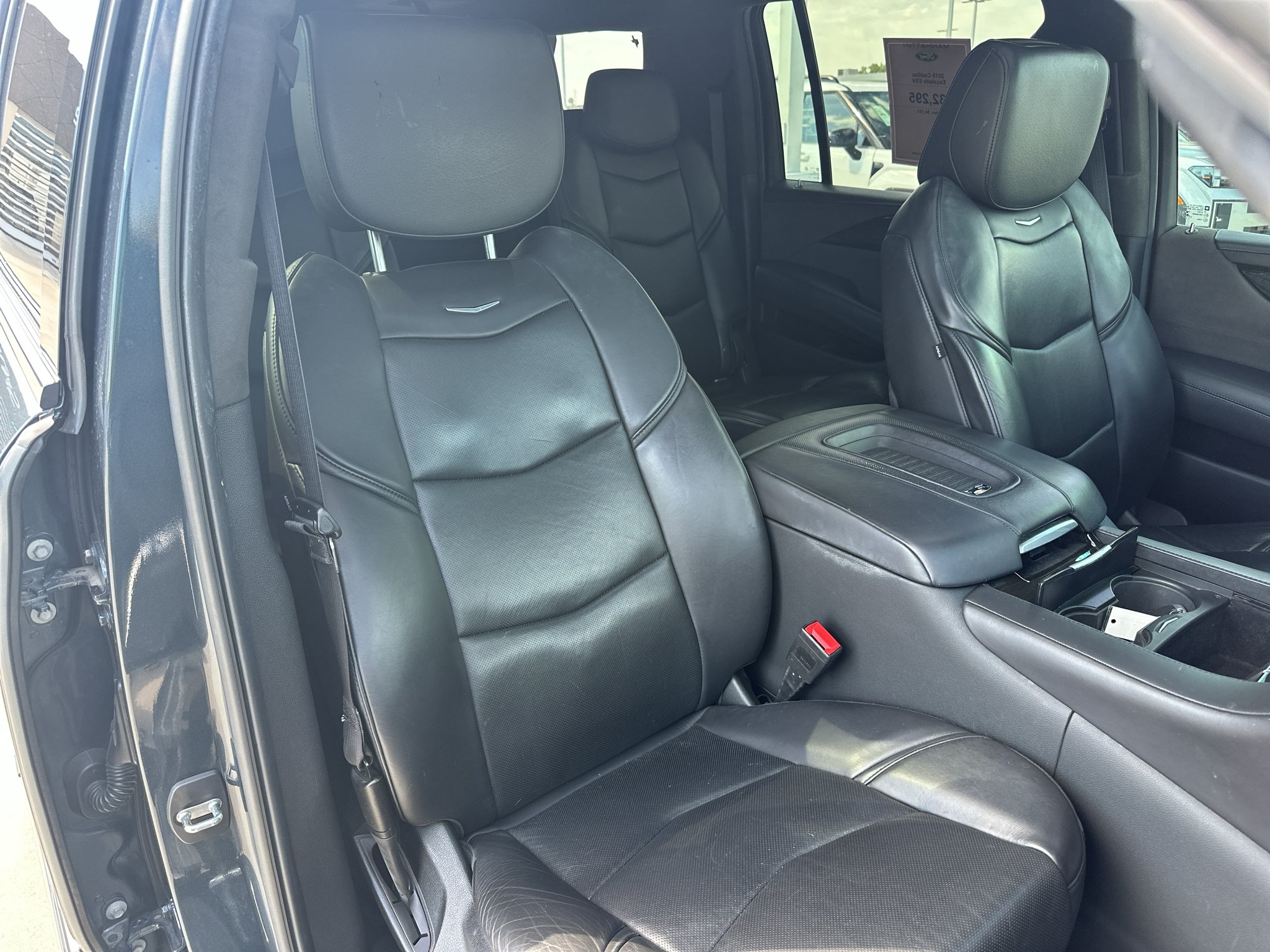 Used 2019 Shadow Metallic Cadillac Platinum image 32